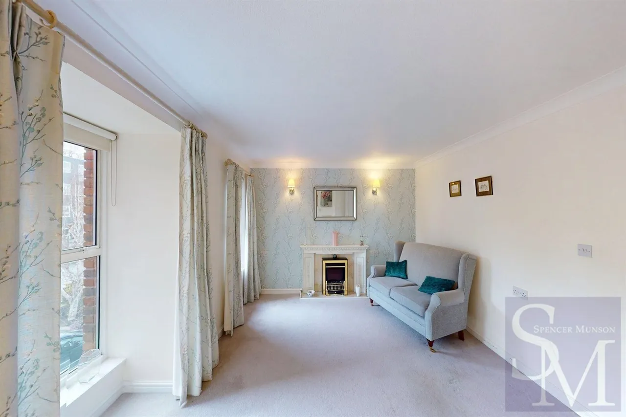 Palmerston Road, Buckhurst Hill, IG9, photo 6