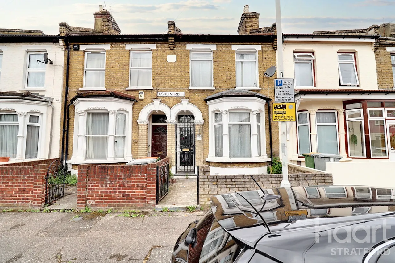 3 bed house for sale, Ashlin Road, London, E15