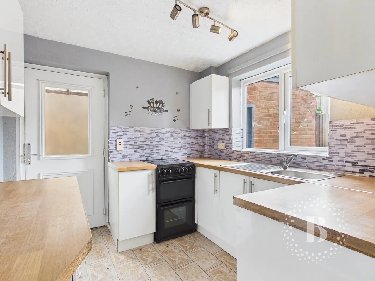 Wellswood Avenue, Ketley Bank, TF2, photo 4