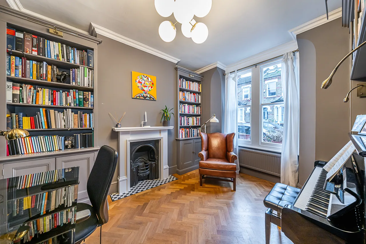 Freke Road, London, SW11, photo 2
