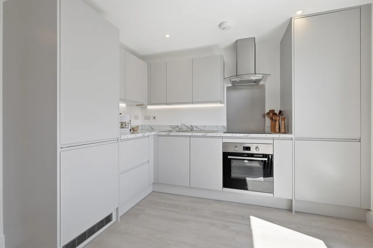 Cambridge Place, Aylesbury, HP20, photo 9
