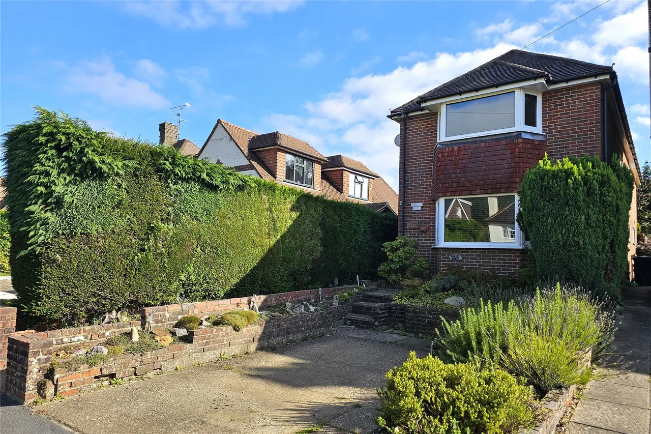 3 bed house for sale, Clovelly Road, Hindhead, GU26