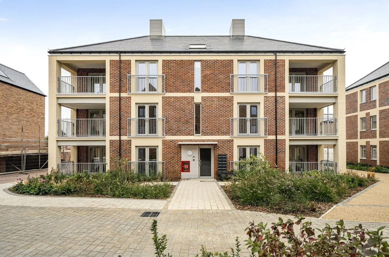 2 bed flat to rent, Jenyns Drive, Cambridge, CB3