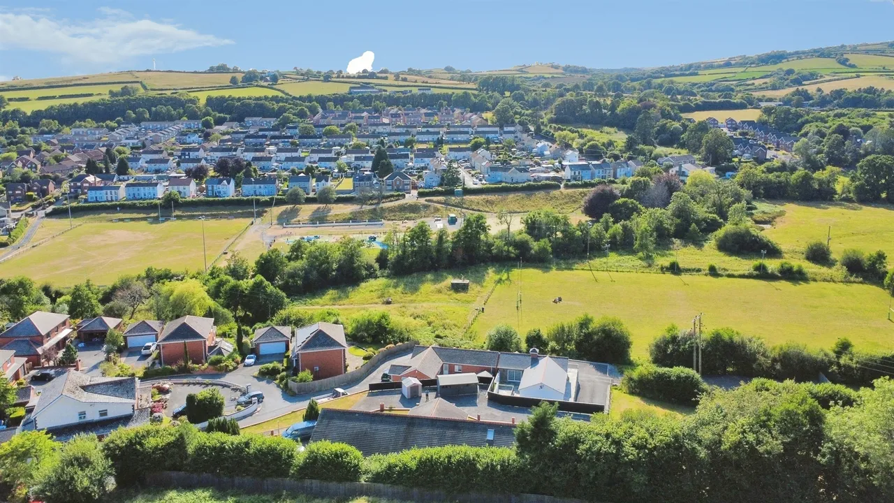 Sawel Terrace, Swansea, SA4, photo 3