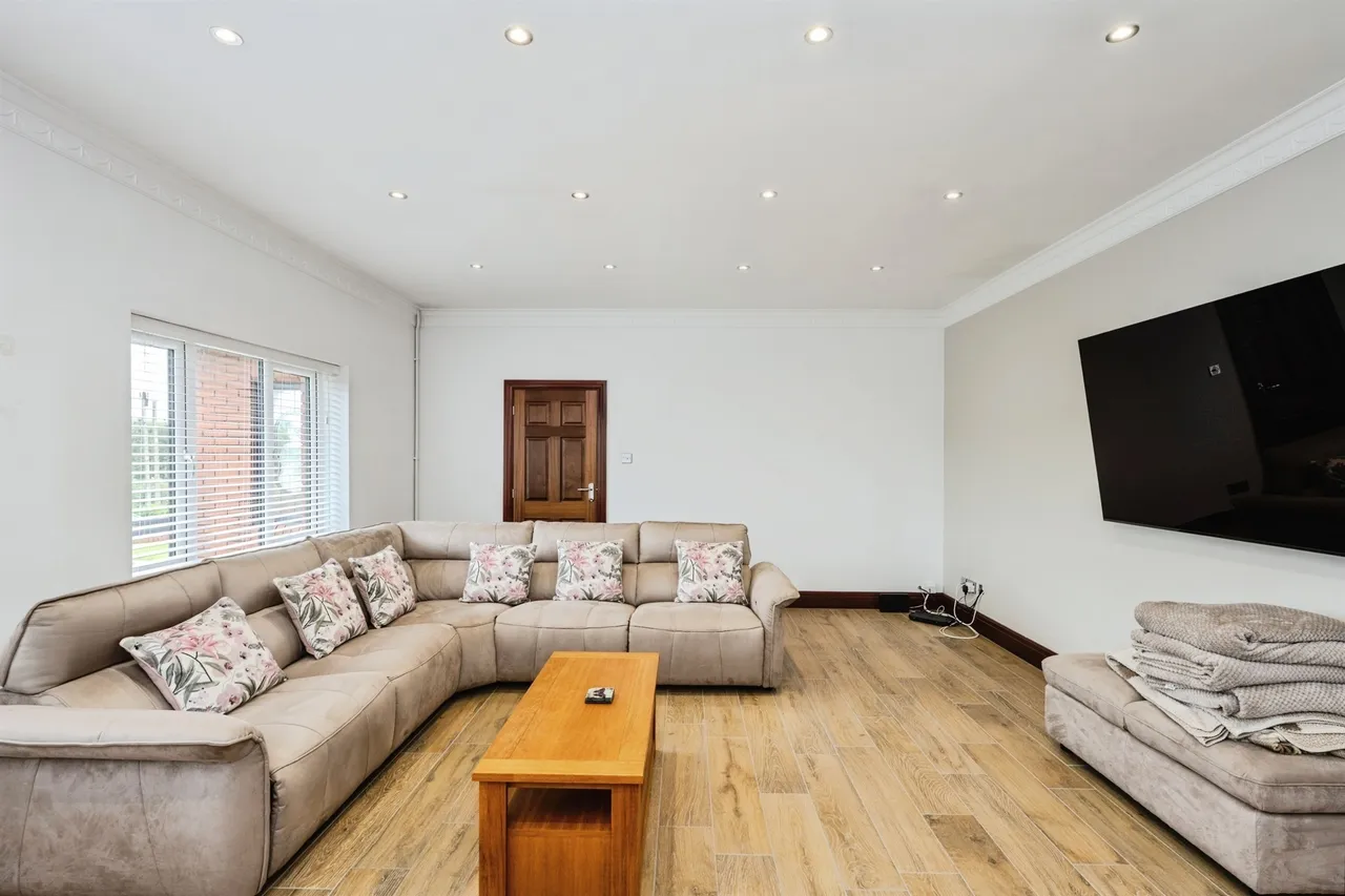 Sawel Terrace, Swansea, SA4, photo 13