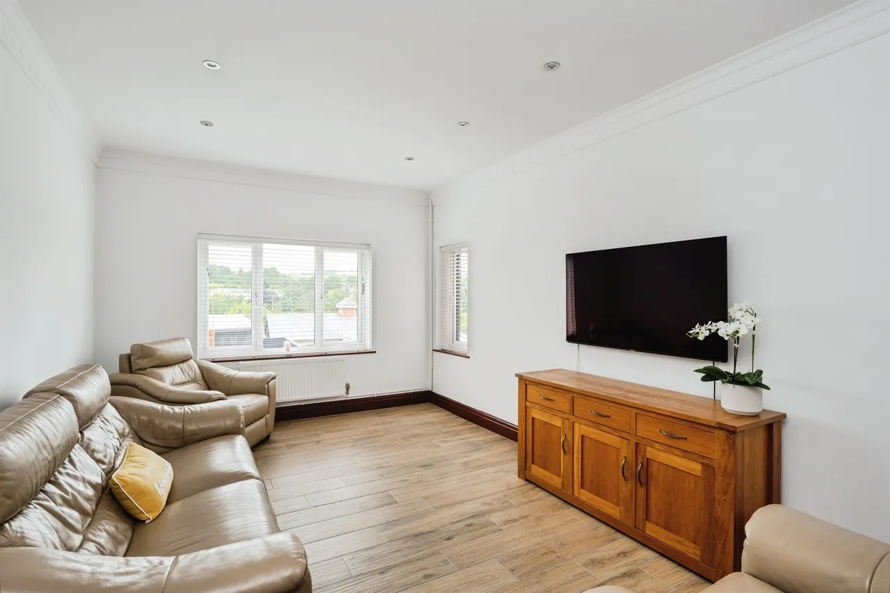 Sawel Terrace, Swansea, SA4, photo 17