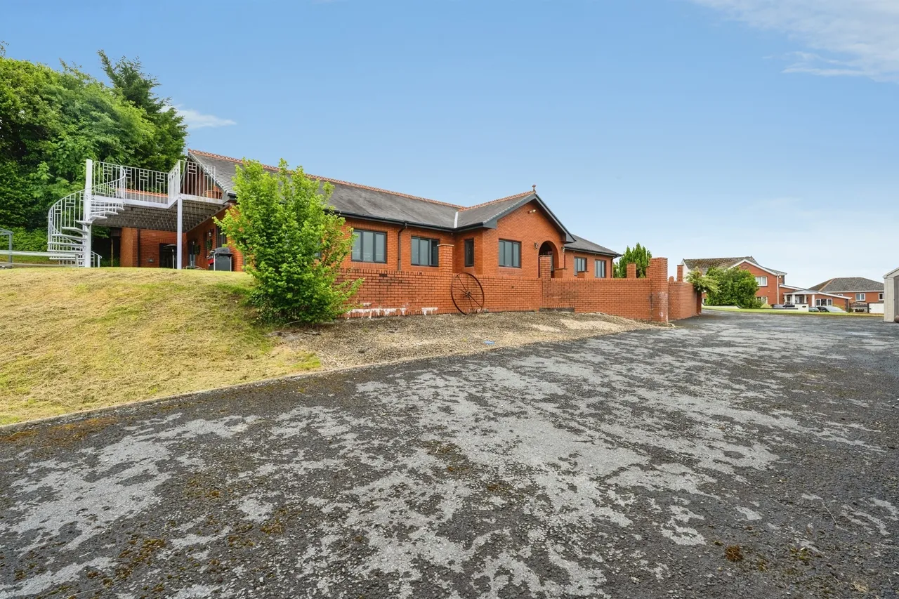 Sawel Terrace, Swansea, SA4, photo 31