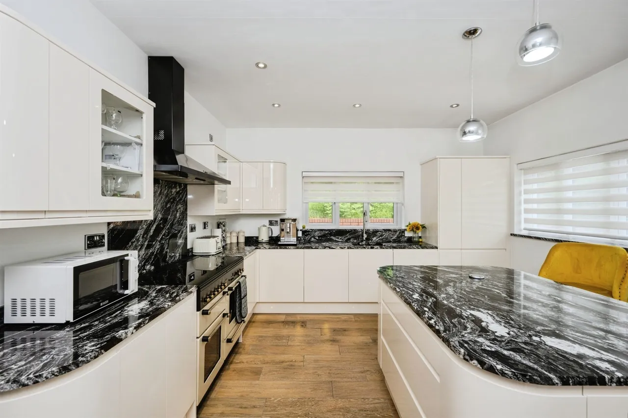 Sawel Terrace, Swansea, SA4, photo 9