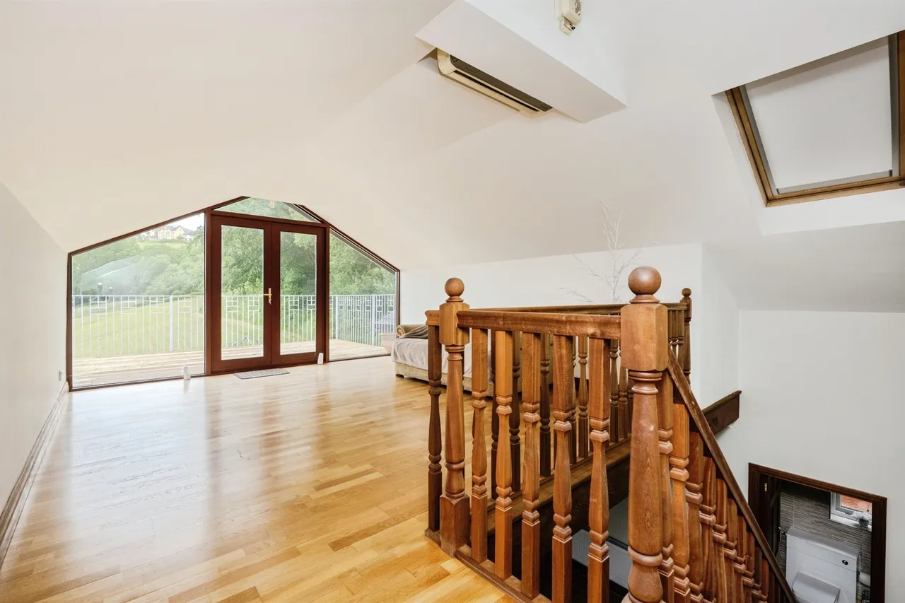 Sawel Terrace, Swansea, SA4, photo 29