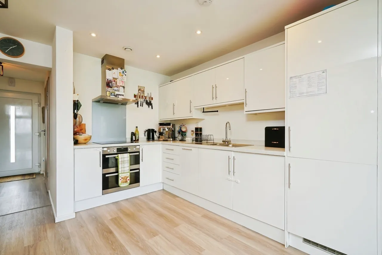 Graven Hill Road, Ambrosden, Bicester, Oxfordshire, OX25, photo 4