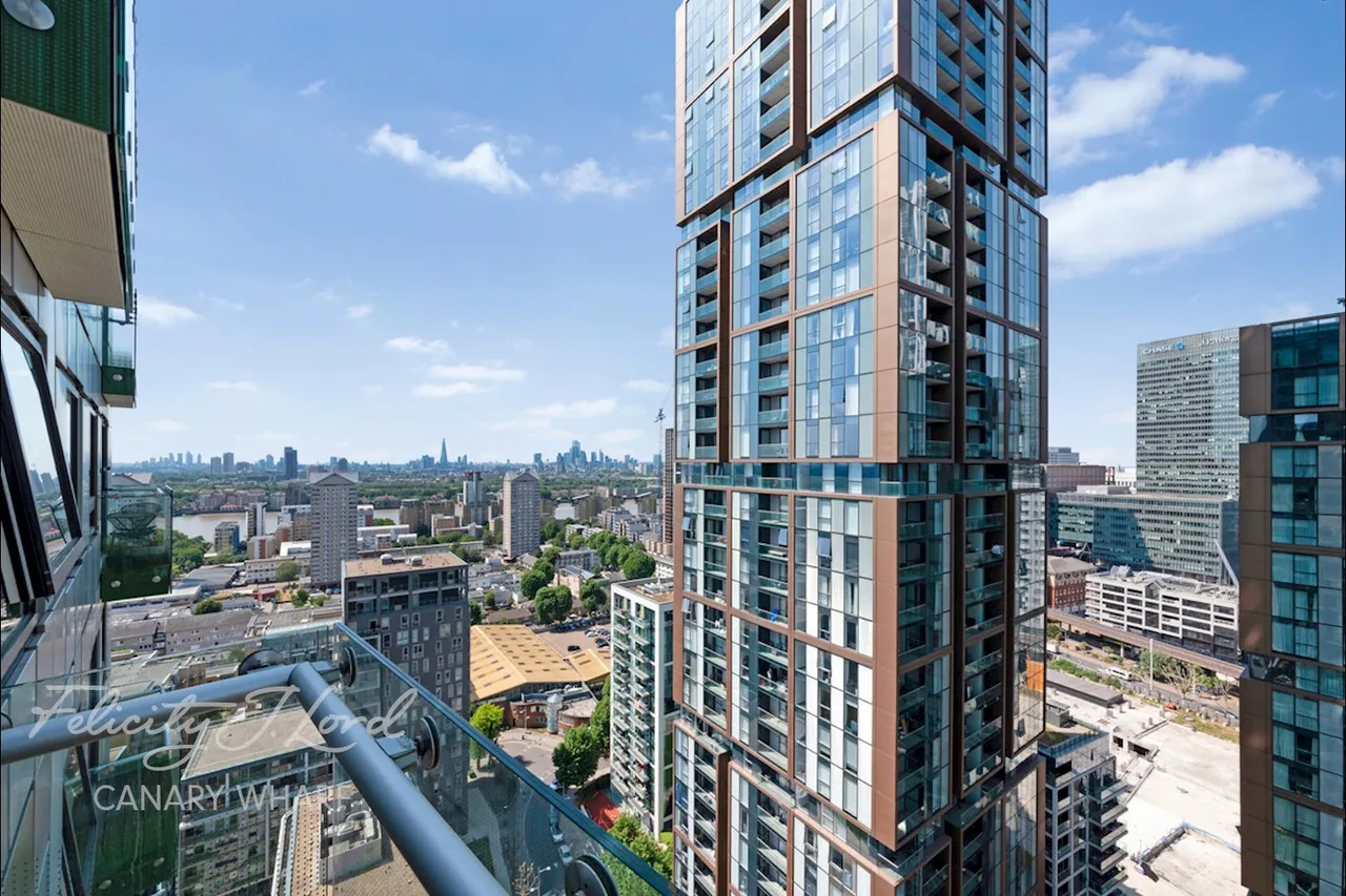 Talisman Tower, Lincoln Plaza, E14, photo 2