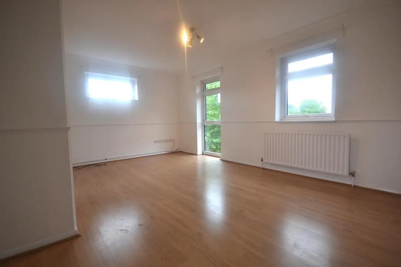 2 bed flat to rent — Fleetham Gardens, Lower Earley