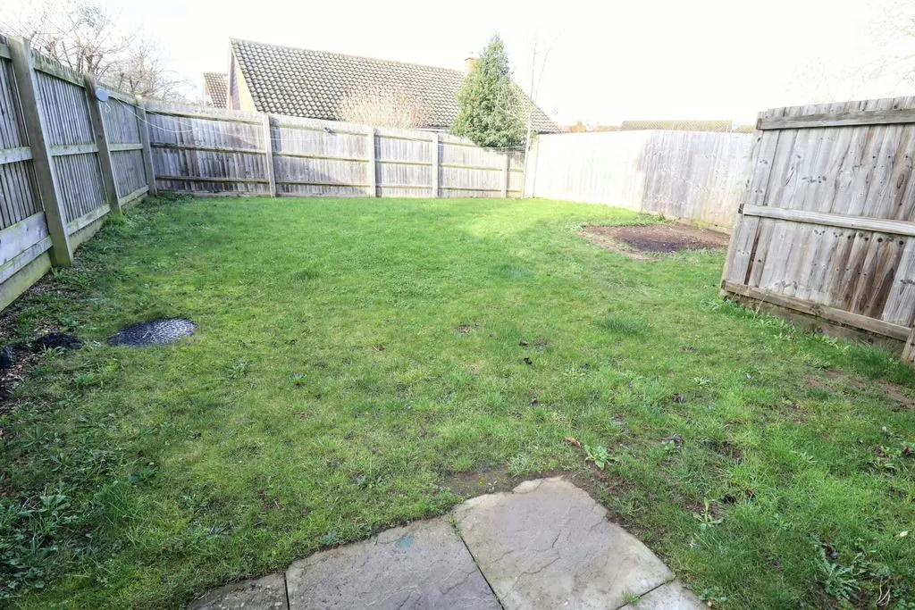 Bunkers Crescent, Bletchley, Milton Keynes, Buckinghamshire, MK3 6FP, photo 6