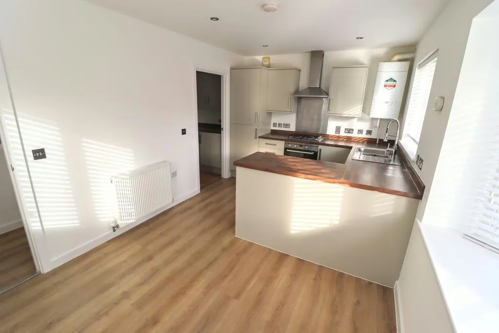 Bunkers Crescent, Bletchley, Milton Keynes, Buckinghamshire, MK3 6FP, photo 2