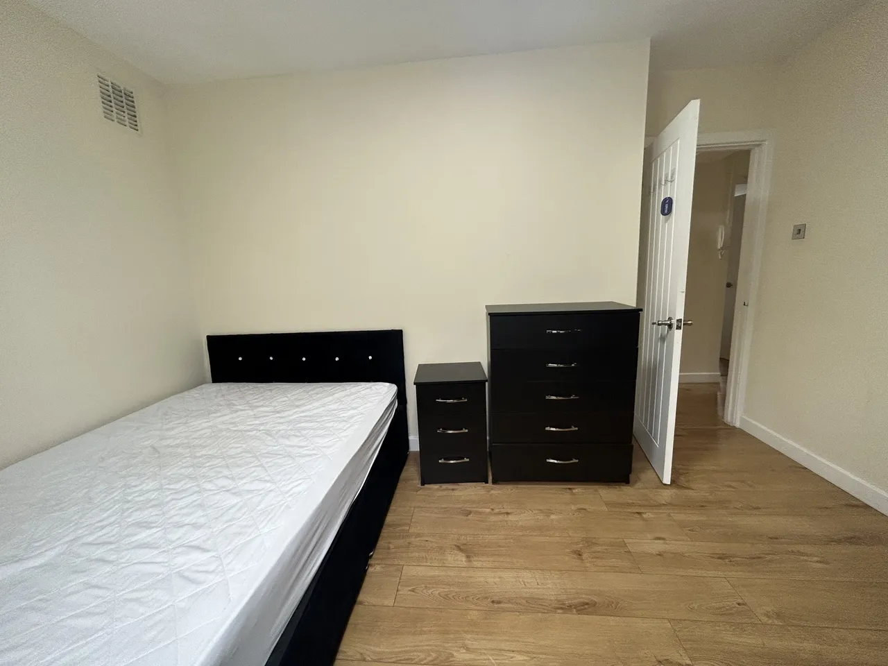 Macfarlane road, Shepherds Bush, W12, photo 6