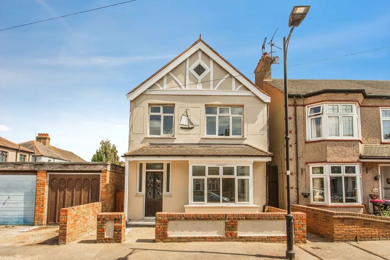 Richmond Avenue, Shoeburyness, Southend-on-Sea, Essex, SS3, photo 19