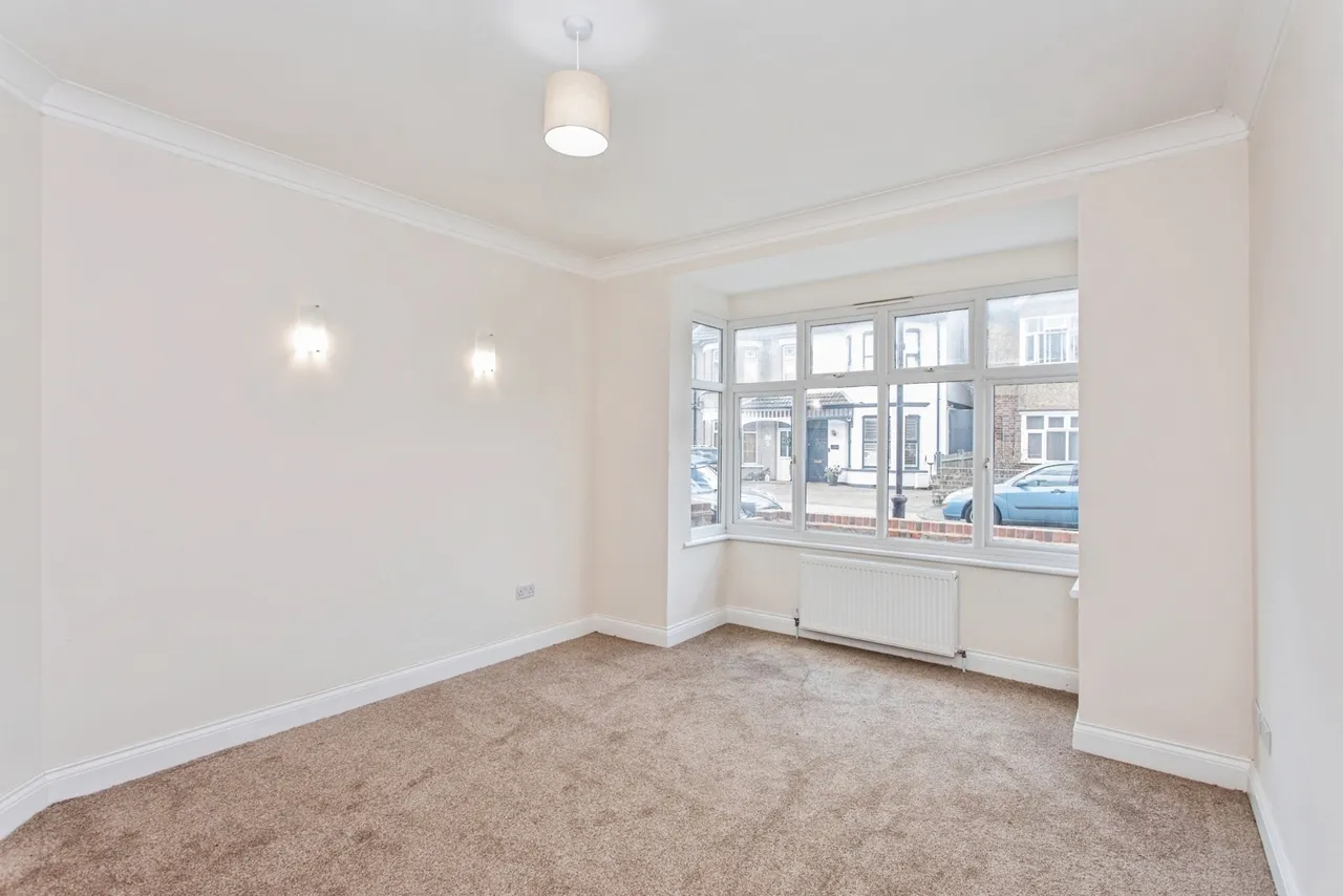 Richmond Avenue, Shoeburyness, Southend-on-Sea, Essex, SS3, photo 9