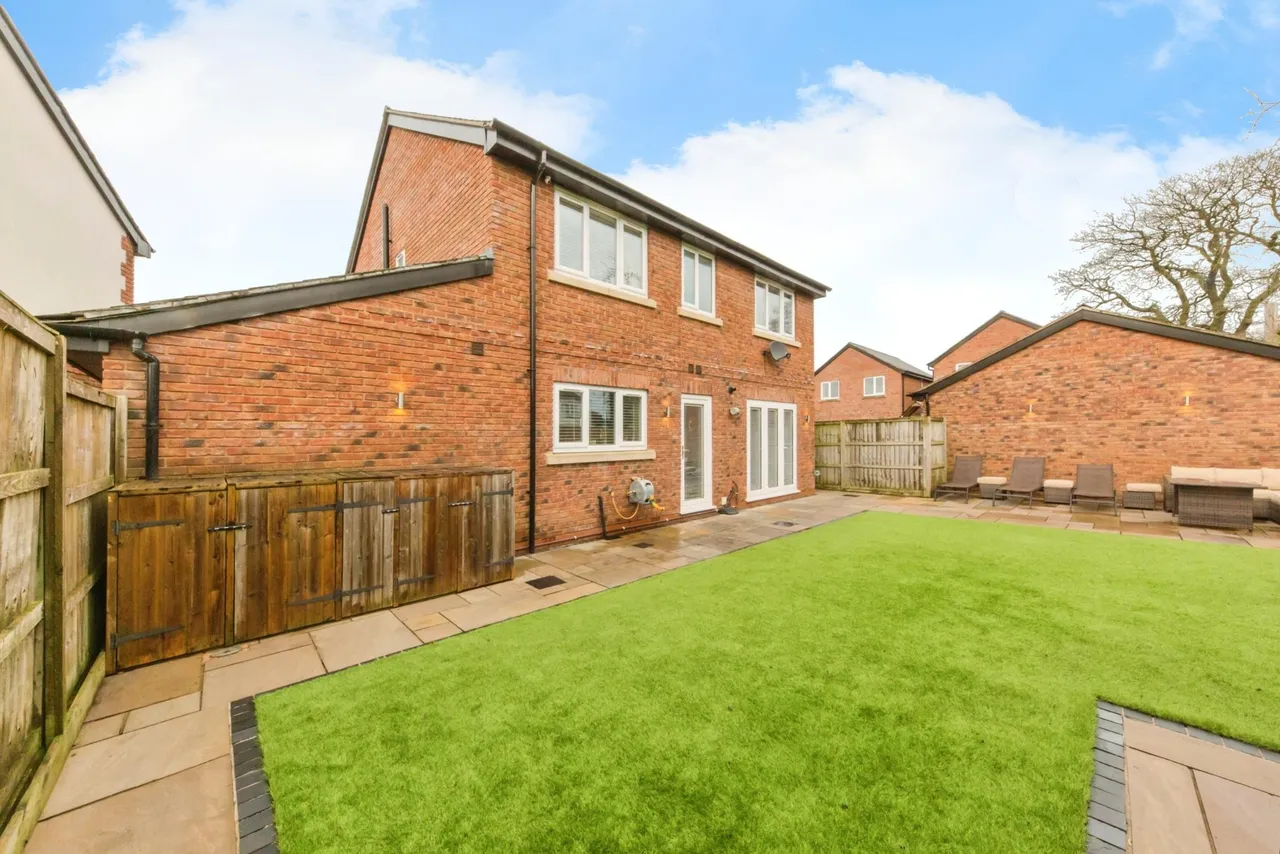 Fiennes Court, No Man's Heath, SY14, photo 18