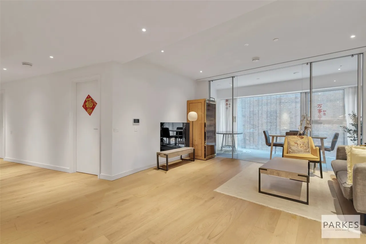 Electric Boulevard, London, SW11 8BQ, photo 3