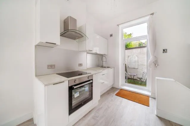 Needham Road, London, W11, photo 3