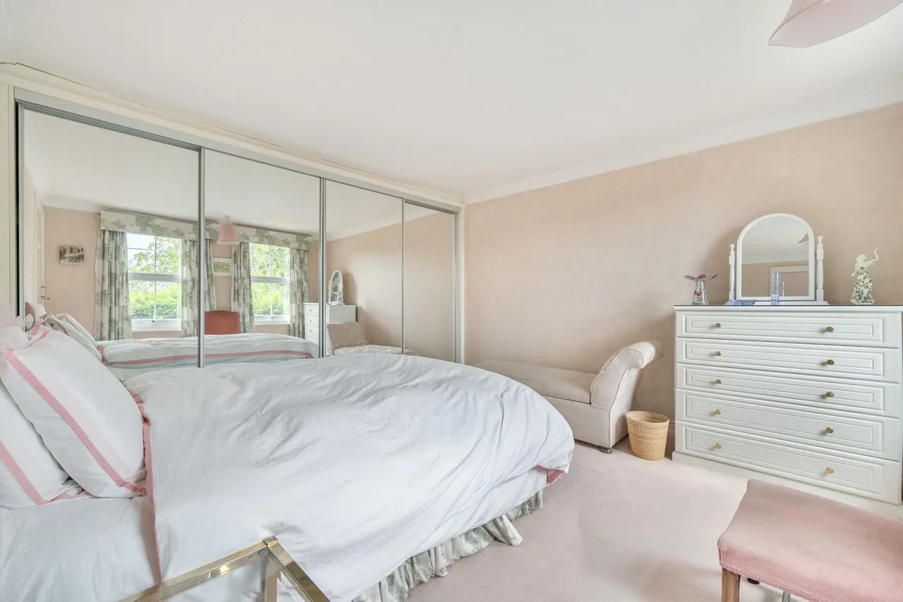 Gravel Road, Binfield Heath, RG9, photo 18