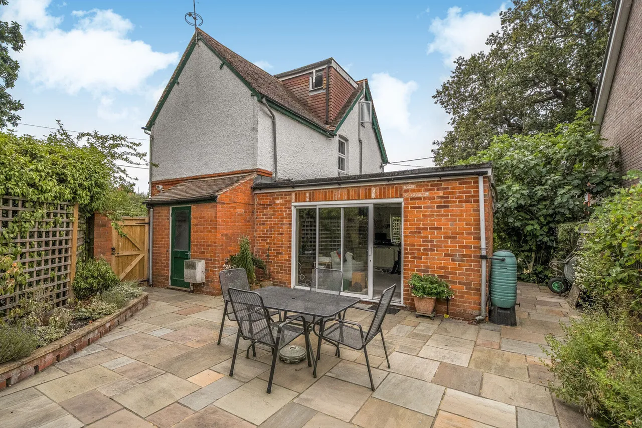 Gravel Road, Binfield Heath, RG9, photo 13