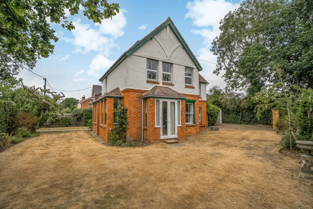 Gravel Road, Binfield Heath, RG9, photo 12