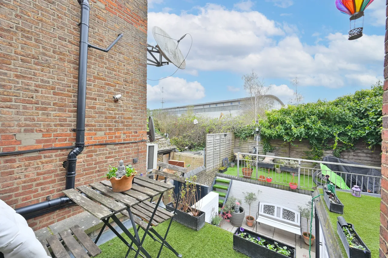 46 Old Oak Lane, London, photo 5