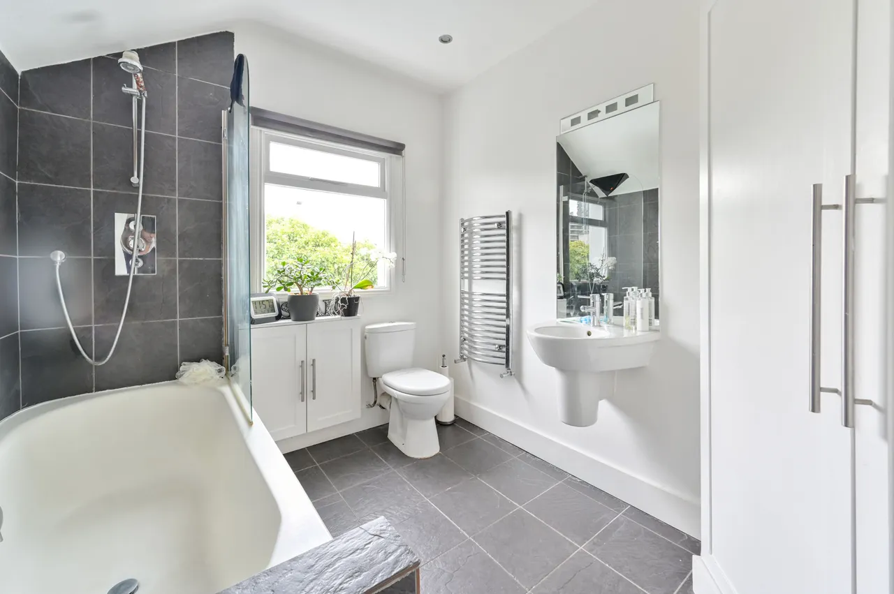 46 Old Oak Lane, London, photo 10