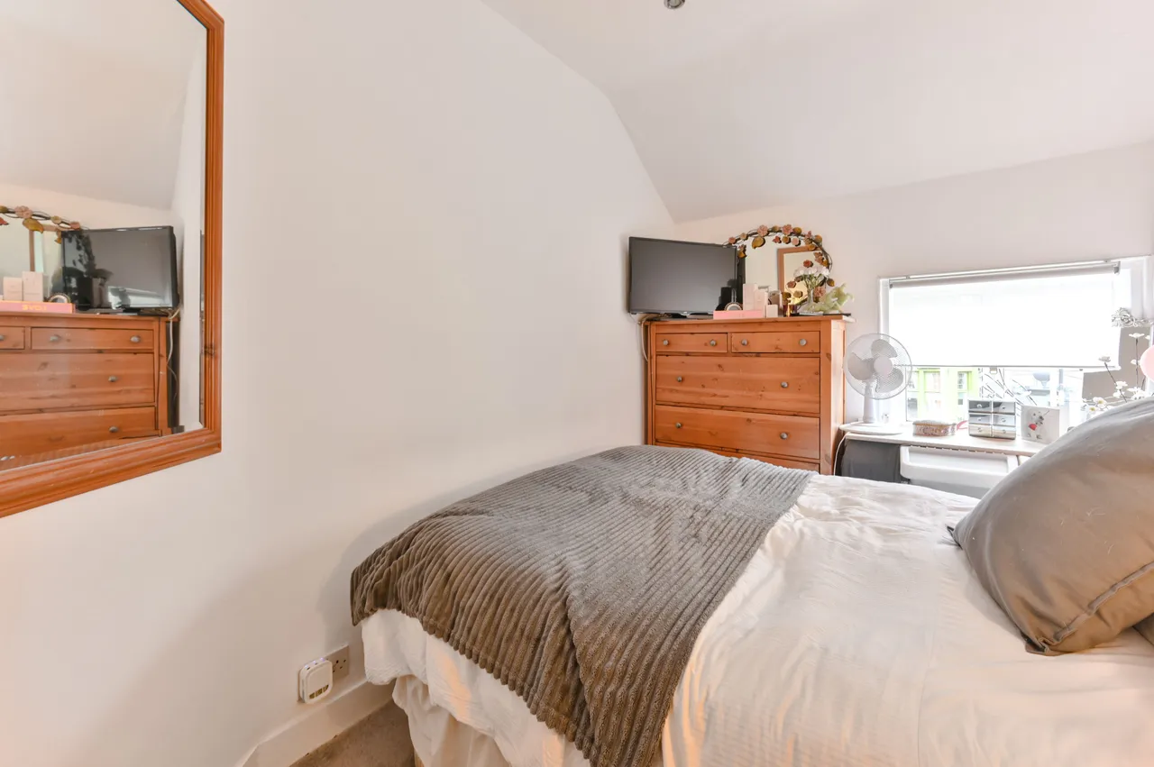46 Old Oak Lane, London, photo 9