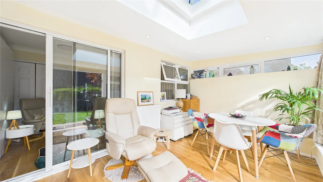 The Grange, Chobham, GU24, photo 9