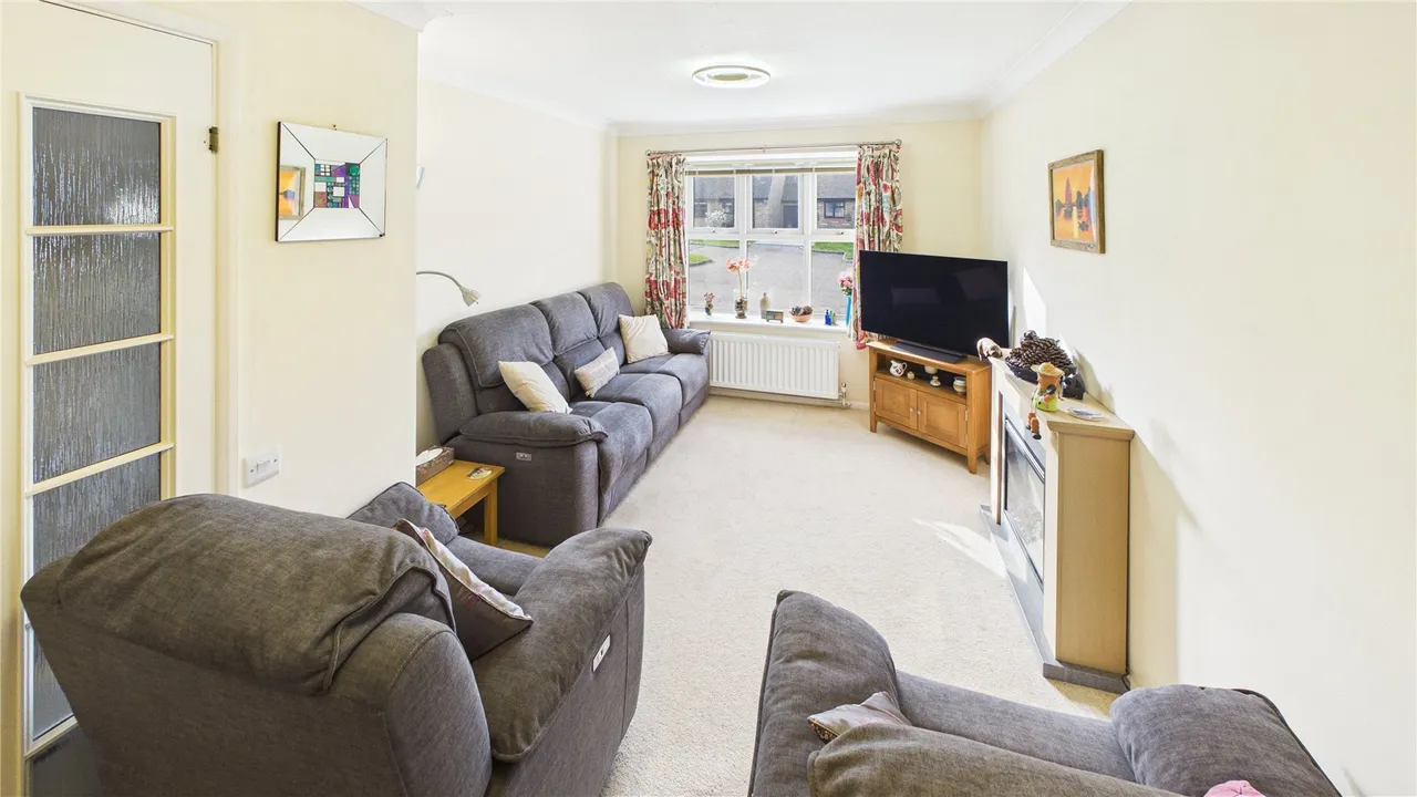 The Grange, Chobham, GU24, photo 2