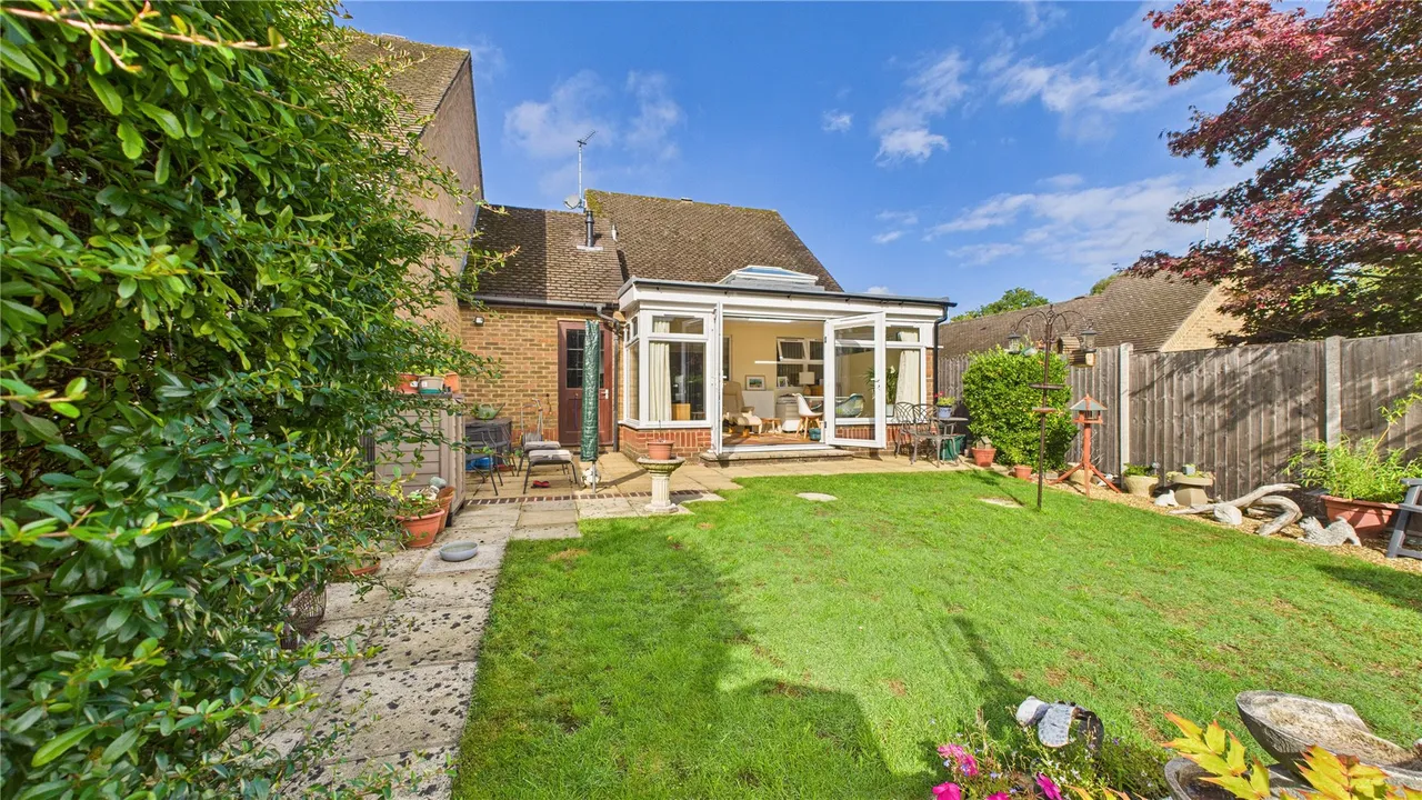 The Grange, Chobham, GU24, photo 11