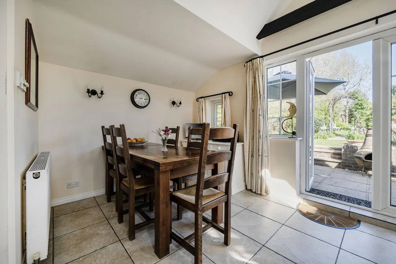 Slipper Road, Hermitage, PO10, photo 12