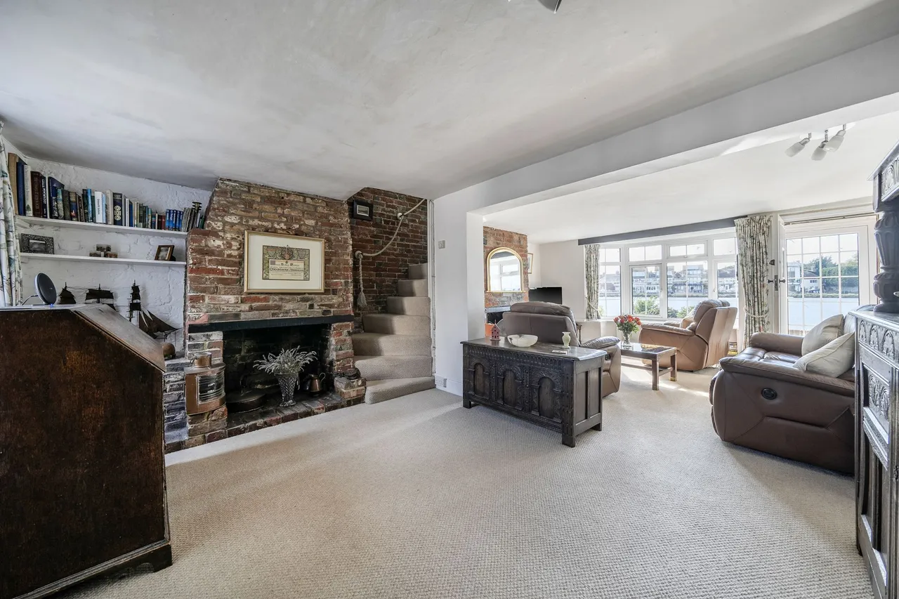 Slipper Road, Hermitage, PO10, photo 9