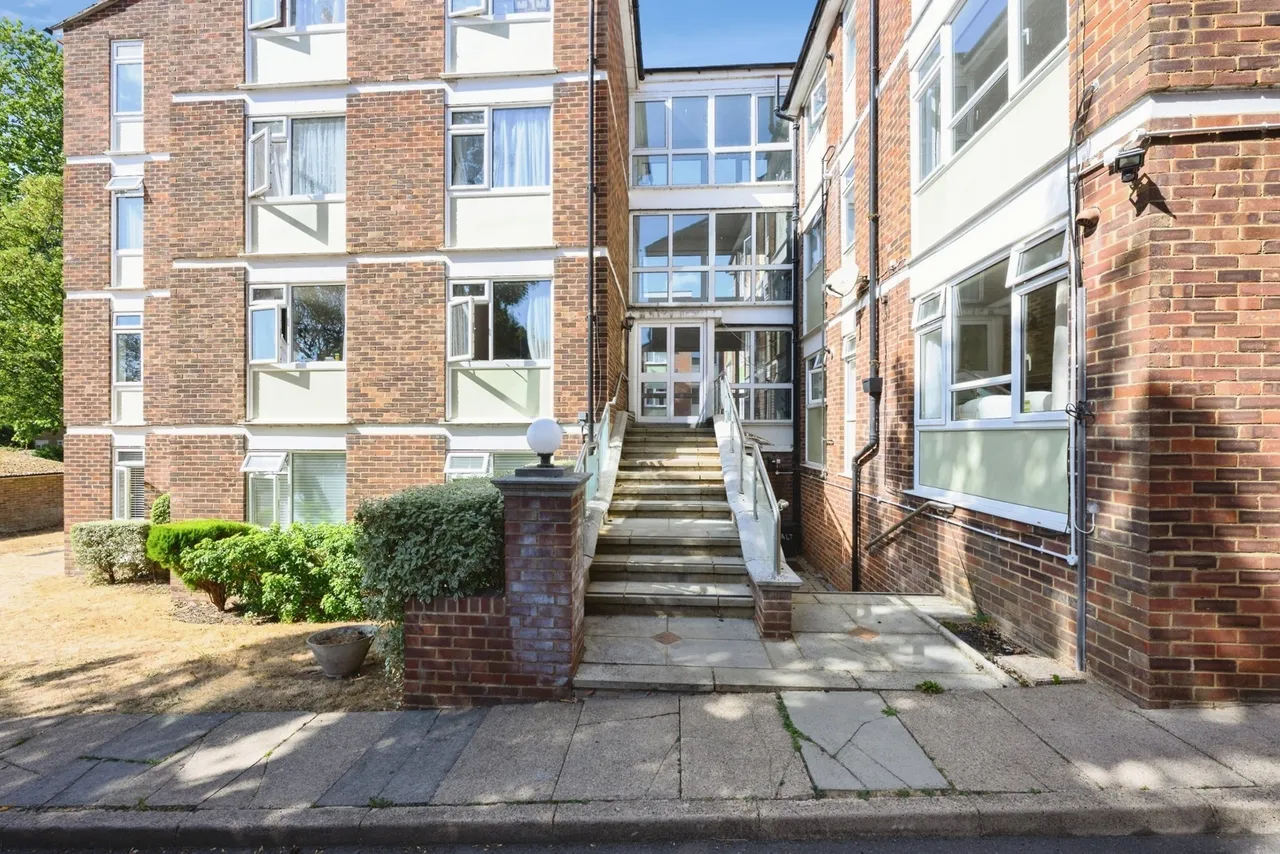 Station Road, Redhill, RH1, photo 9