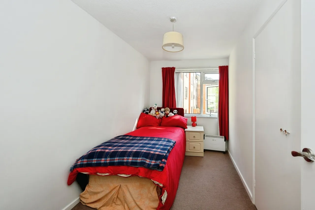 Station Road, Redhill, RH1, photo 8