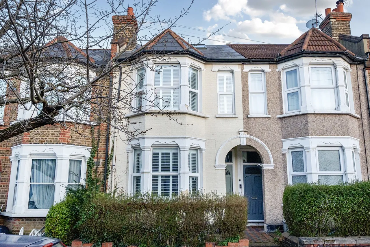4 bed house for sale — Bexhill Road, SE4