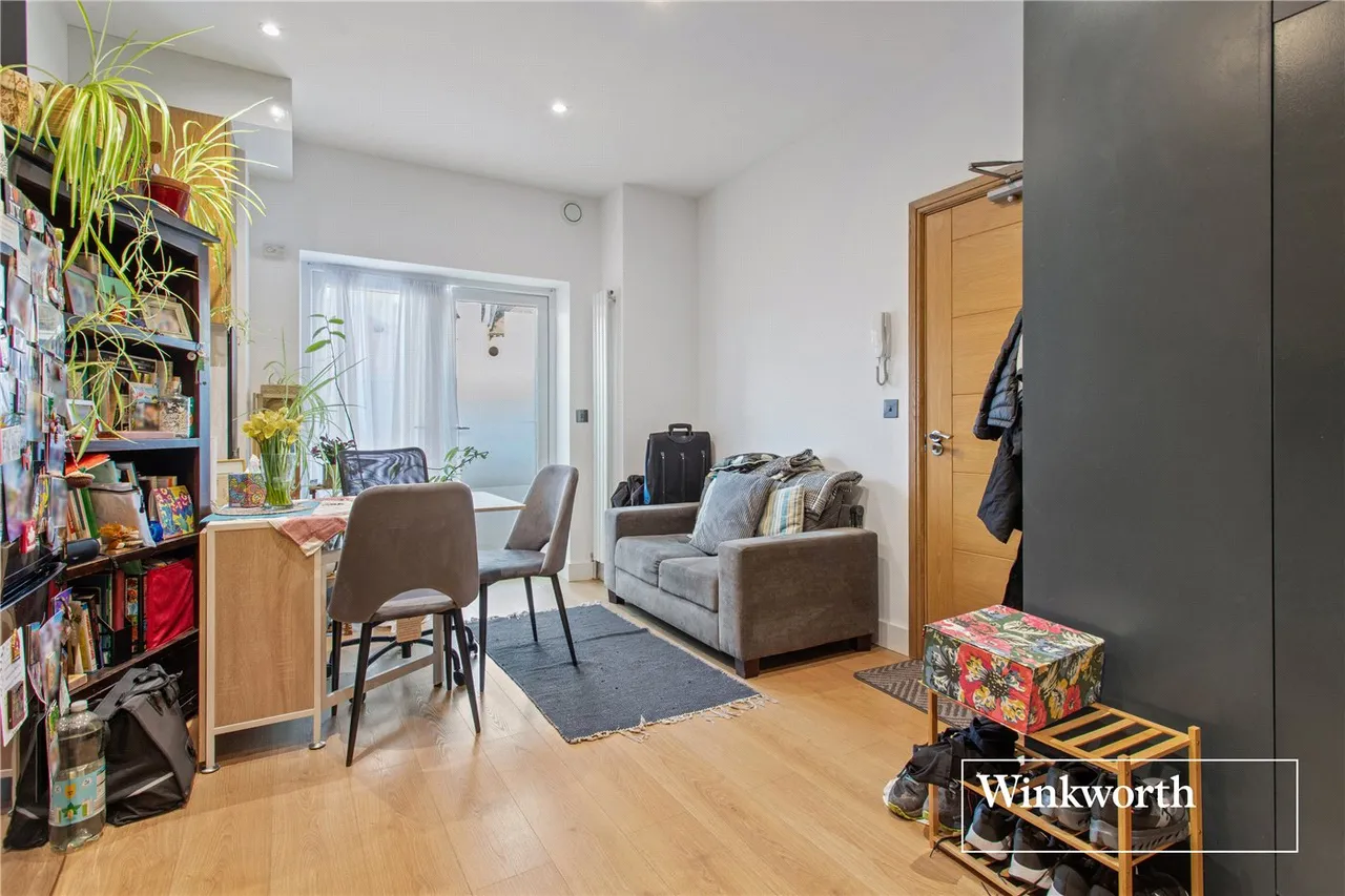 Churchfield Avenue, North Finchley, London, N12, photo 10