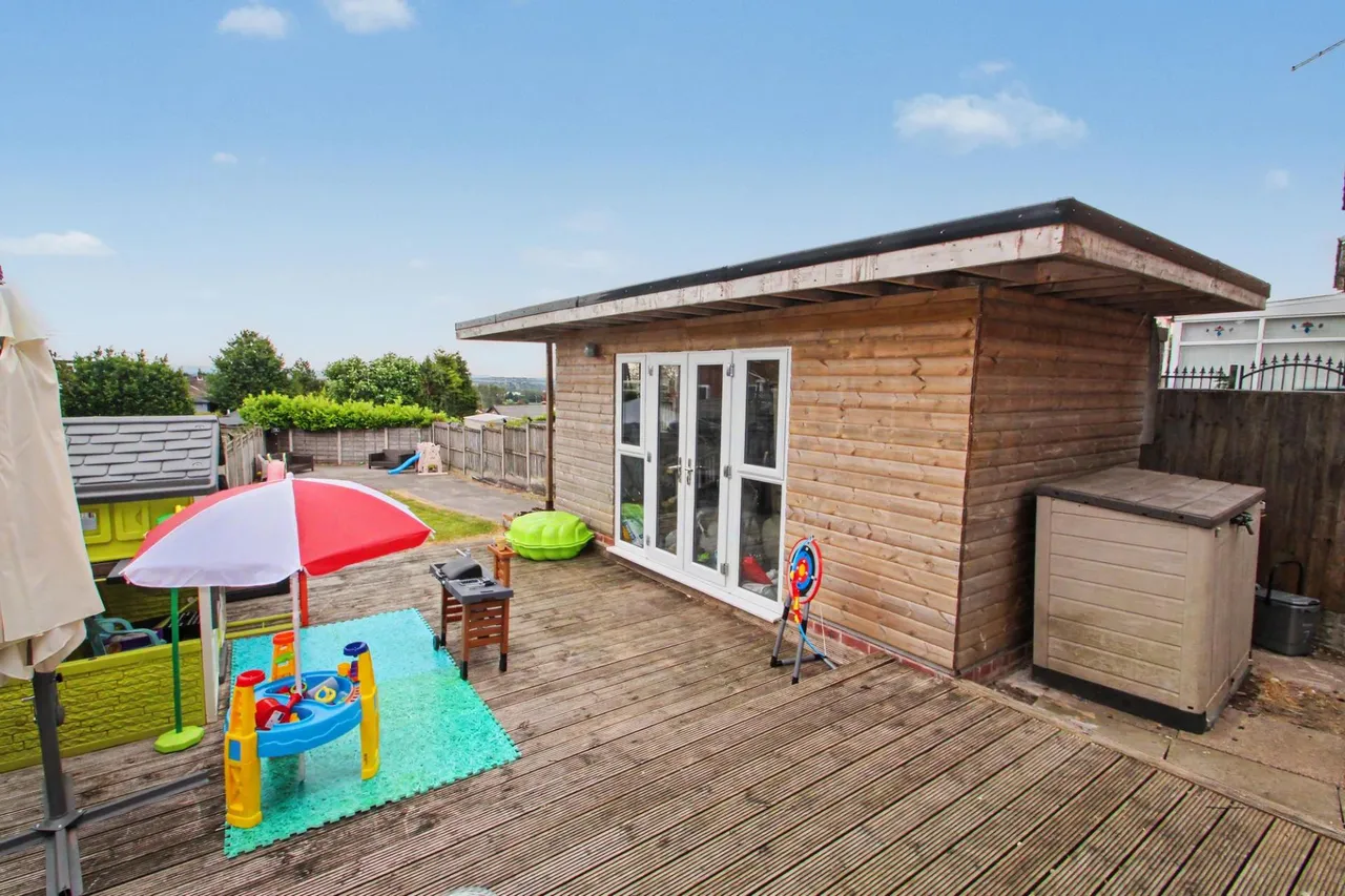 Pemberton Drive, Meir Heath, ST3, photo 12