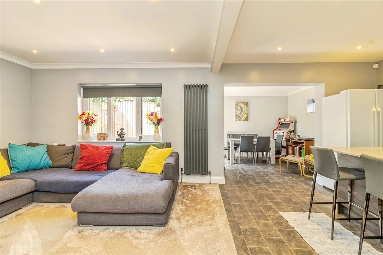 Spring Lane, Great Horwood, Milton Keynes, Buckinghamshire, MK17, photo 3
