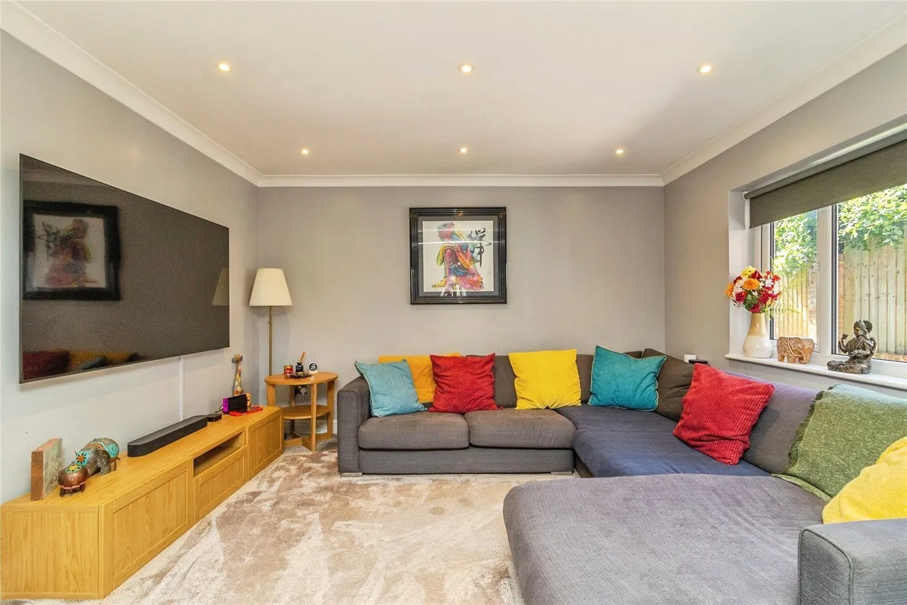 Spring Lane, Great Horwood, Milton Keynes, Buckinghamshire, MK17, photo 5