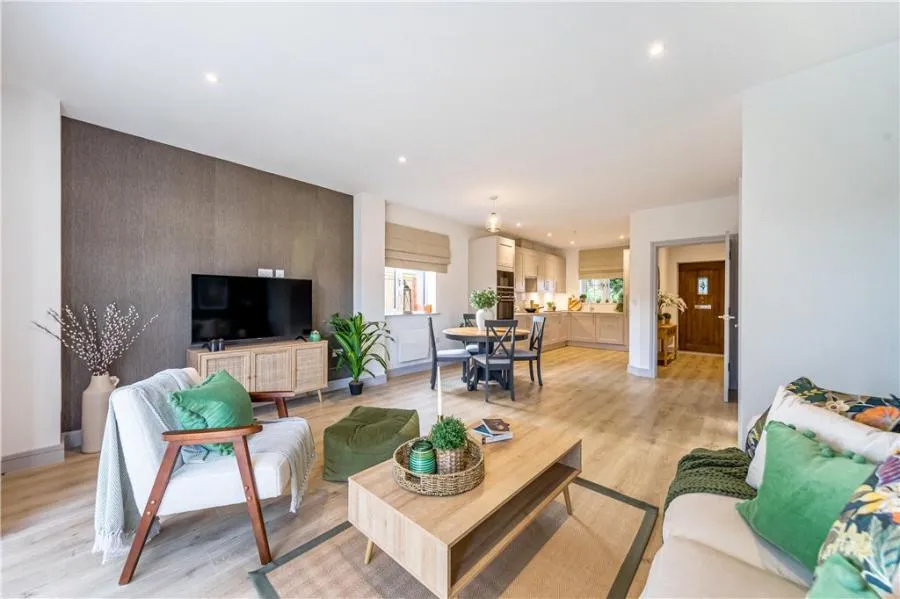 Alexander Gardens, Binfield, RG42, photo 5