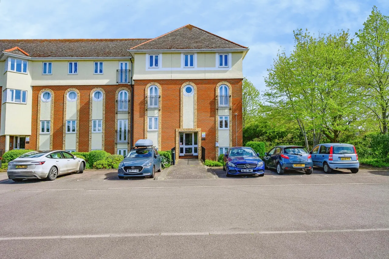 flat for sale, Walsingham Close, Hatfield, AL10