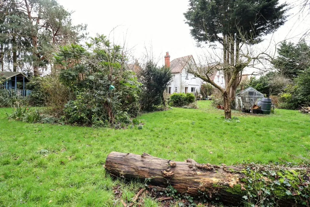 Manor Road, Bletchley, Milton Keynes, Buckinghamshire, MK2 2HW, photo 17