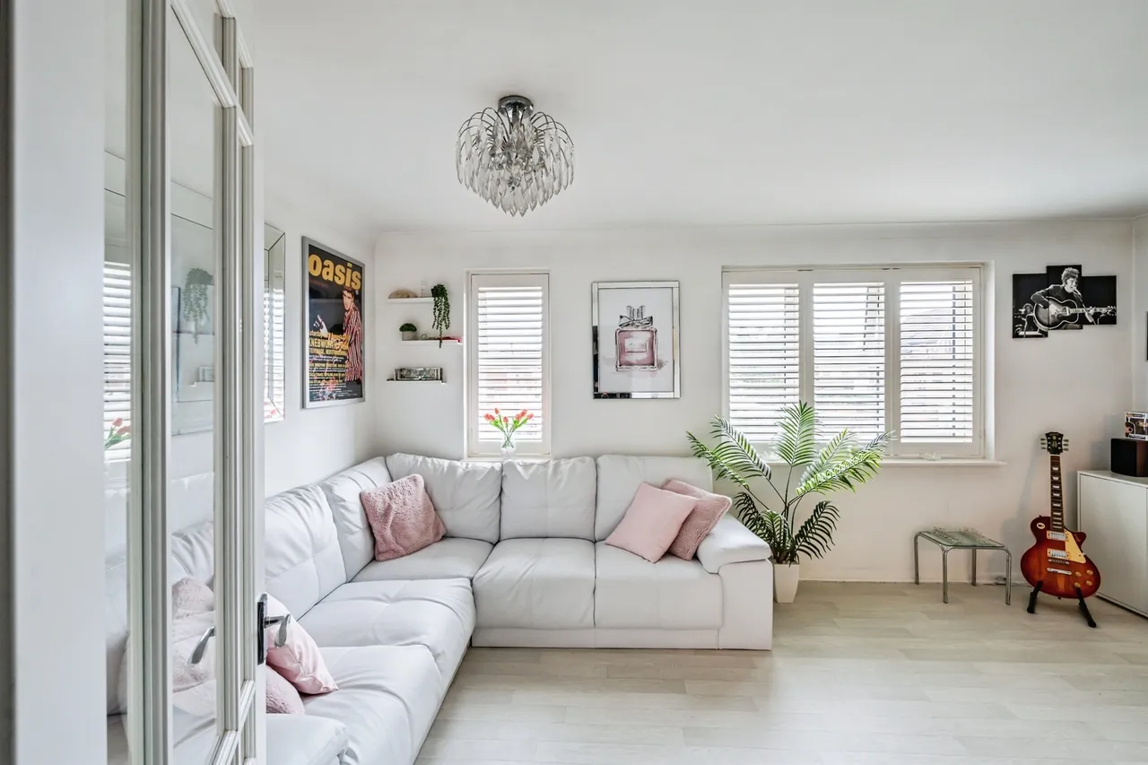 Falmouth Close, Eastbourne, BN23, photo 3