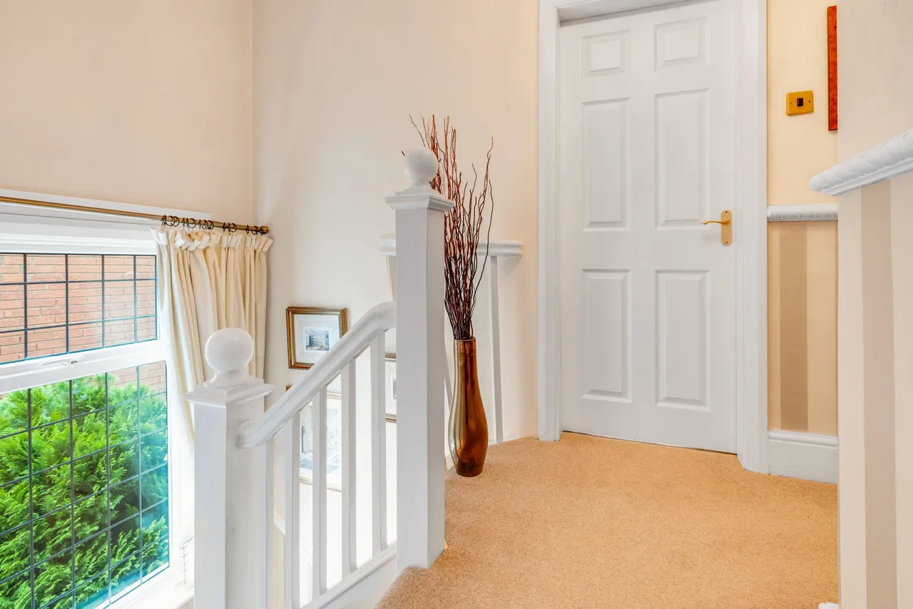 Chawn Hill, Oldswinford, DY9, photo 19