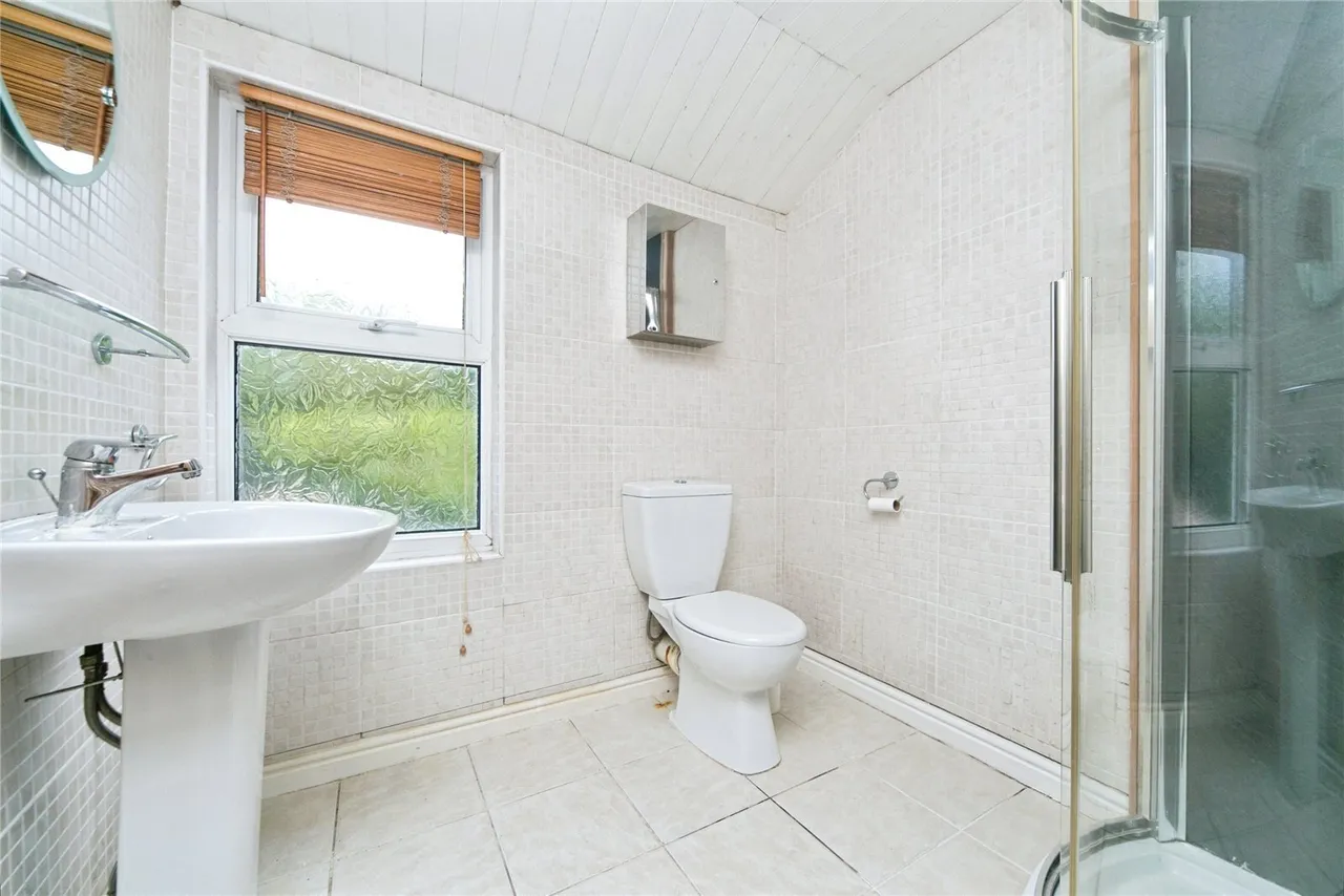 Woodlands, Gyffin, LL32, photo 12