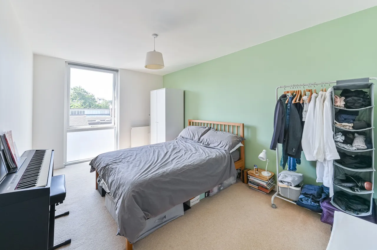 Flat 84 Schoolhouse Yard, Bloomfield Road, London, photo 10
