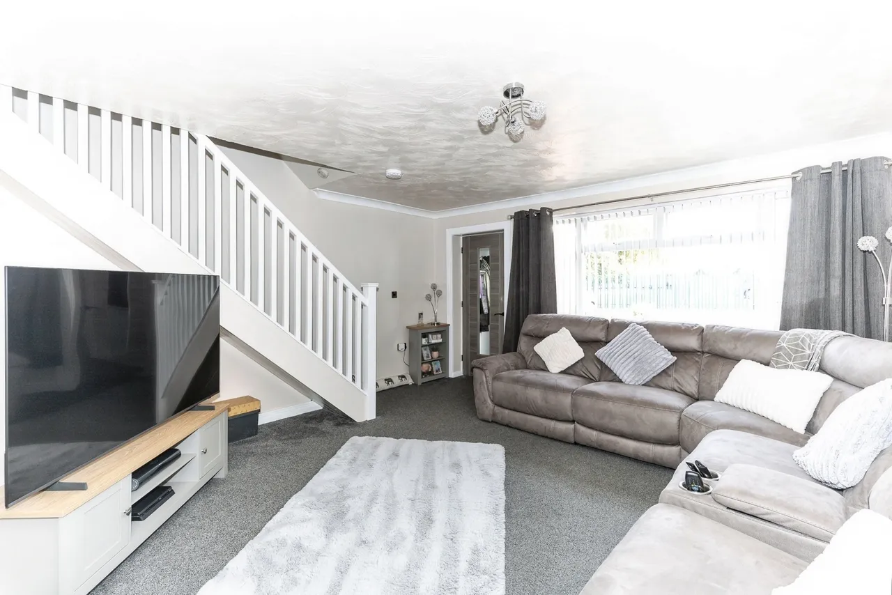 Skye Close, Nuneaton, CV10, photo 3